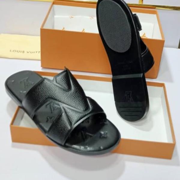 Louis Vuitton Slippers