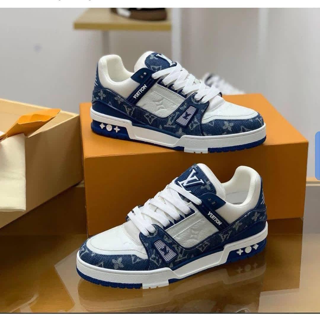 Louis Vuitton Sneakers